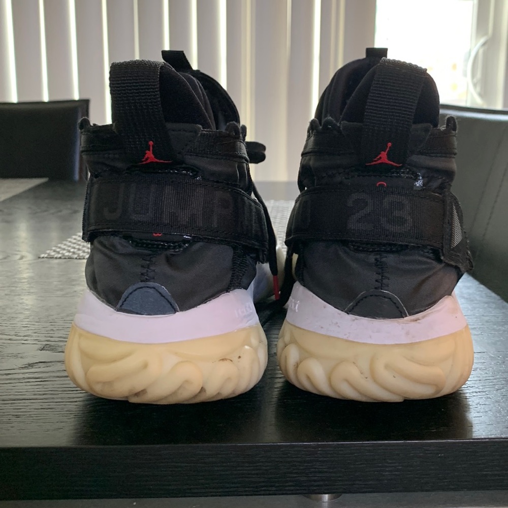 Air Jordan Jumpman 00023
